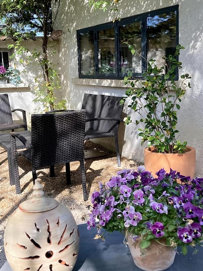 Les cabanons de l'Oliveraie Pernes-les-Fontaines Extérieur photo